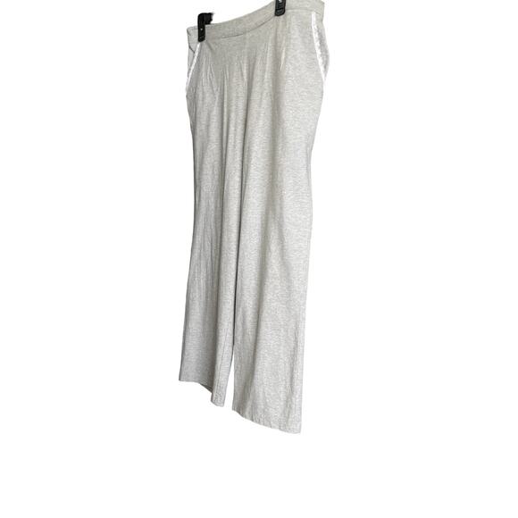 ALFRED DUNNER ACTIVEWEAR PANTS, WOMENS, 12P, HEATHER GREY W/ WHITE LACE TRIM - Picture 3 of 8